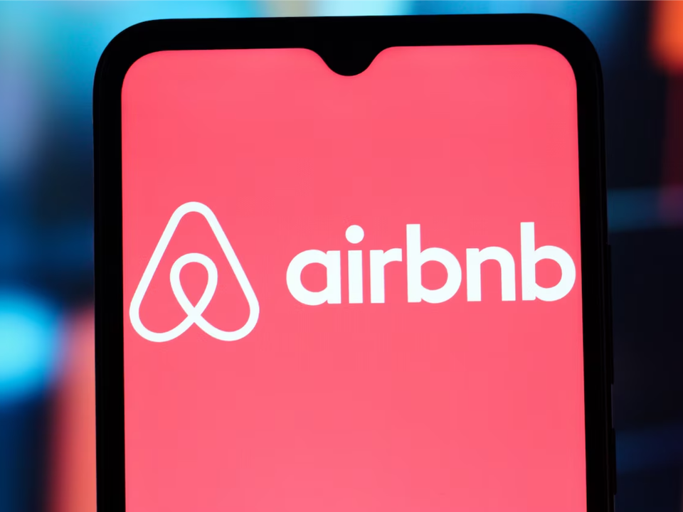 Airbnb muda regras e proíbe anfitriões de exigir tarefas de limpeza excessivas dos hóspedes