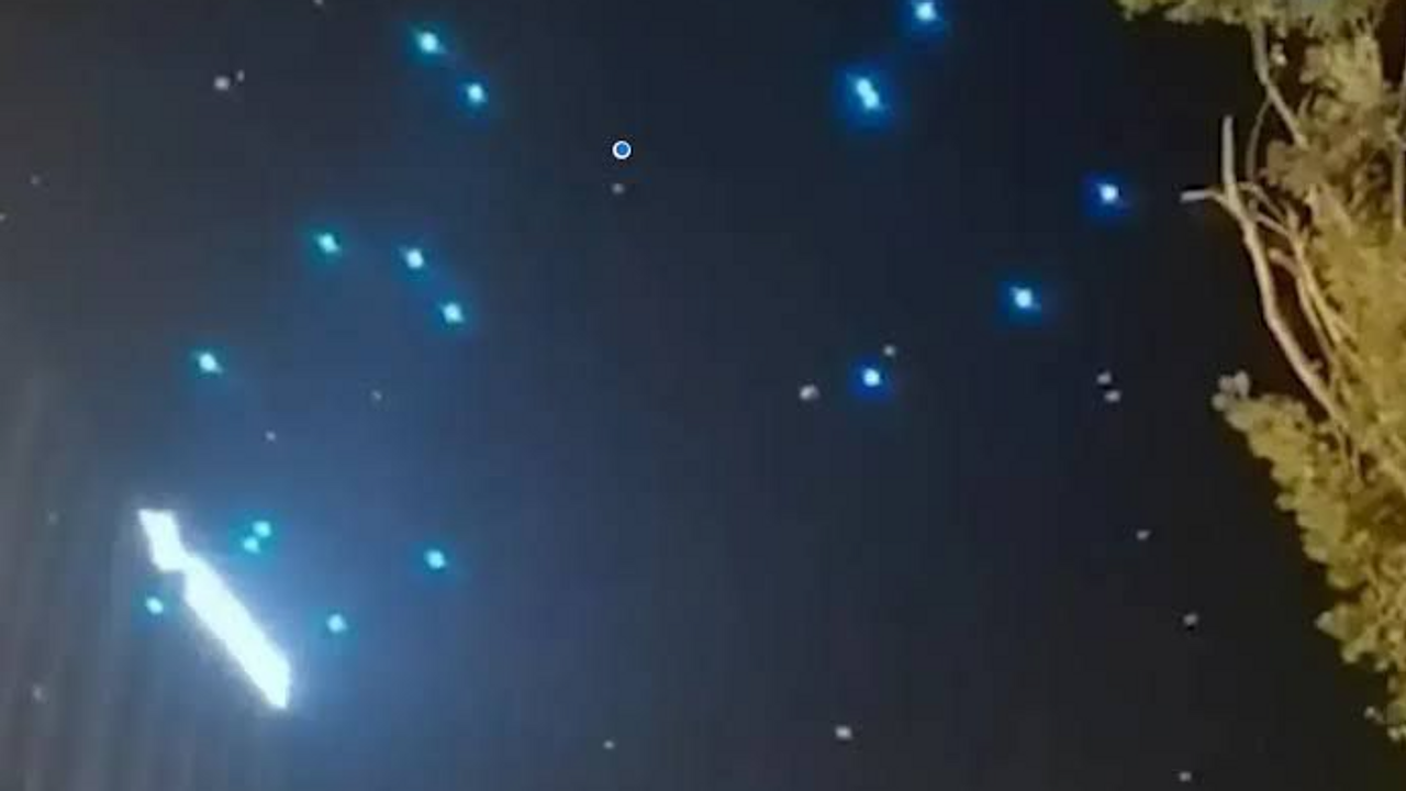 Caos no Céu: Show de Drones Despenca Durante Espetáculo na China