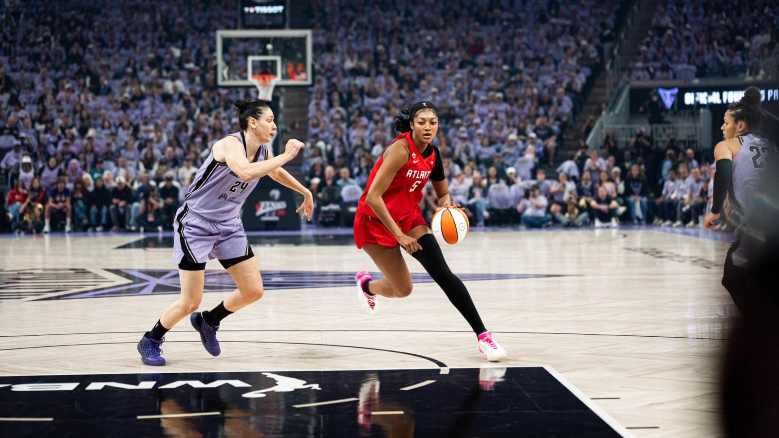 Dream faz história, vence Golden State e empata final da WNBA