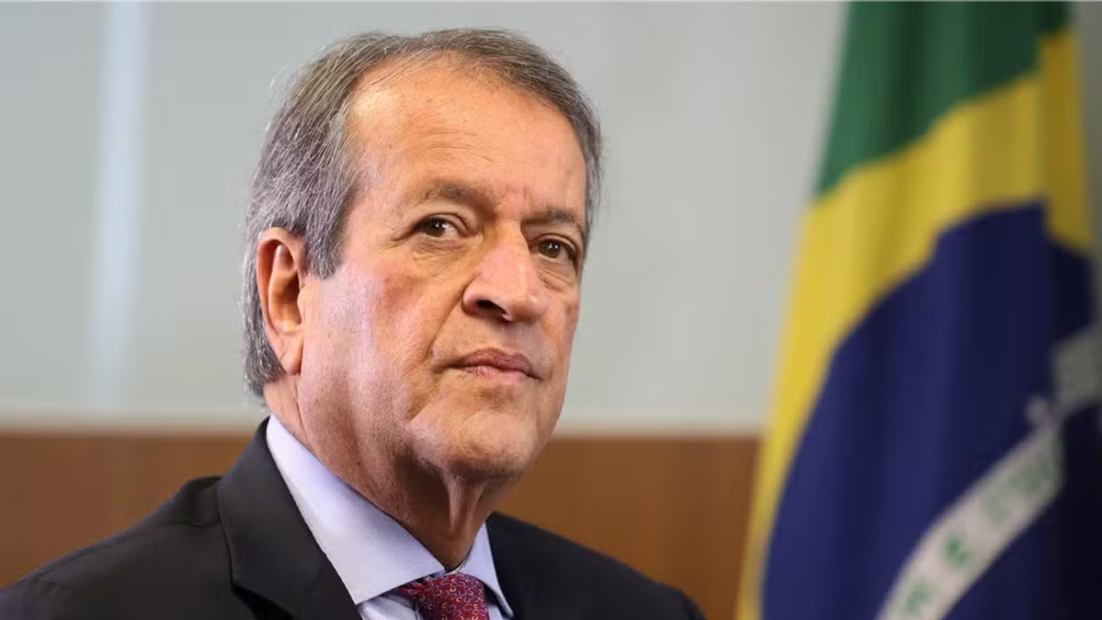 Valdemar critica carta de Flávio Bolsonaro e diz que senador não avisou o pai sobre viagem aos EUA