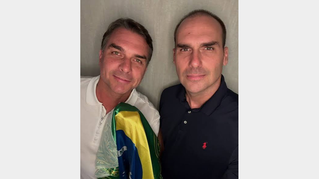 Campanha #DeportTheBolsonaros pede deportação da família Bolsonaro dos Estados Unidos