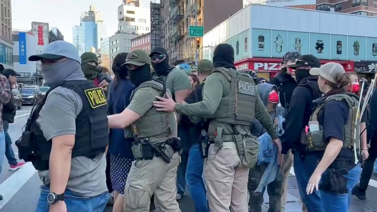 Operação do ICE com veículo blindado causa tensão em Nova York