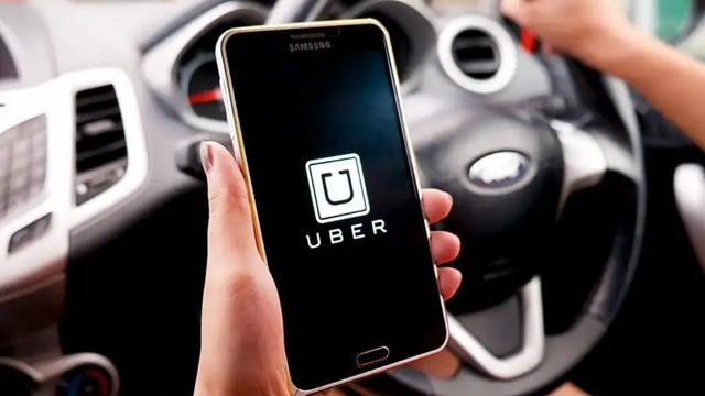 Uber muda regras e exclui modelos das categorias Black e Comfort