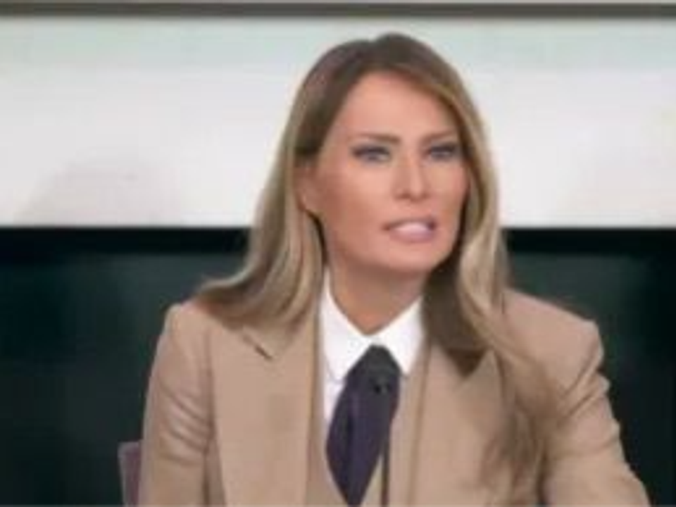 Melania Trump pede união após semanas de tensão e protestos em Minnesota