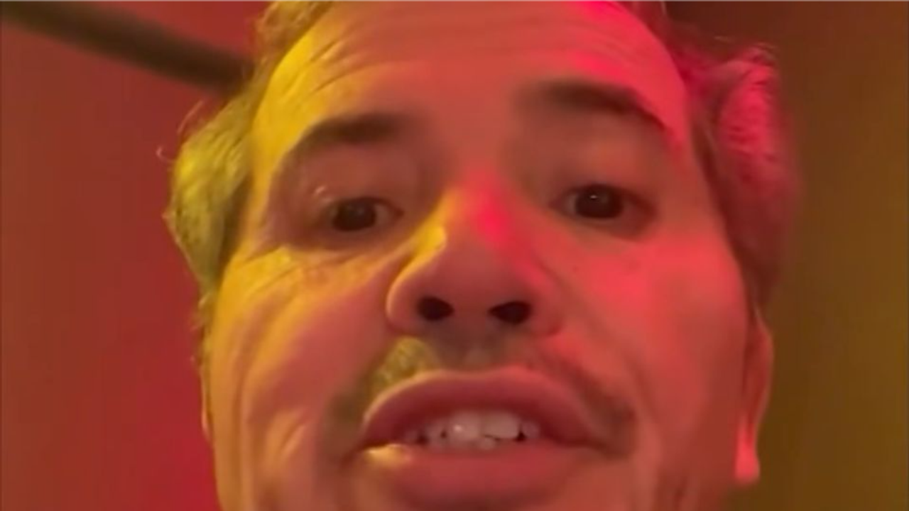 Ator John Leguizamo diz: “Se você apoia o ICE, não venha aos meus shows”
