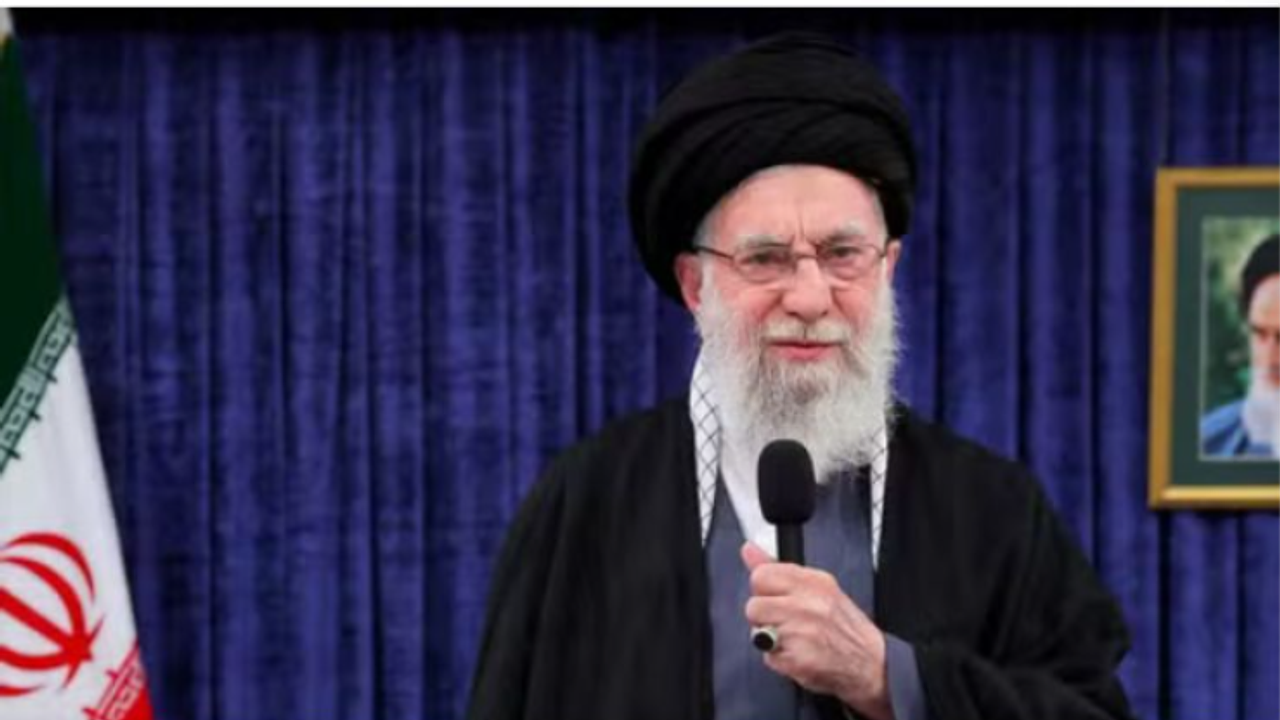 MORTO EM BOMBARDEIO: Irã confirma morte de Ali Khamenei e decreta 40 dias de luto