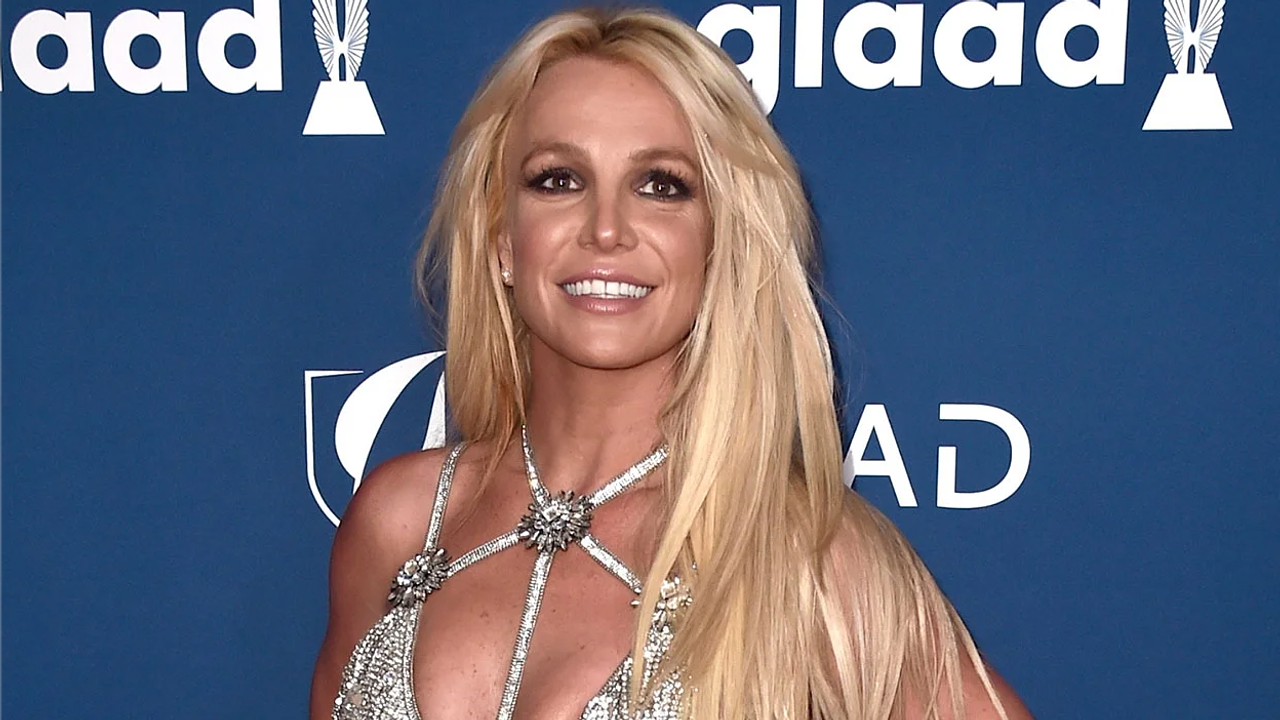 Substância misteriosa é encontrada no carro de Britney Spears após prisão por dirigir sob efeito de álcool na Califórnia