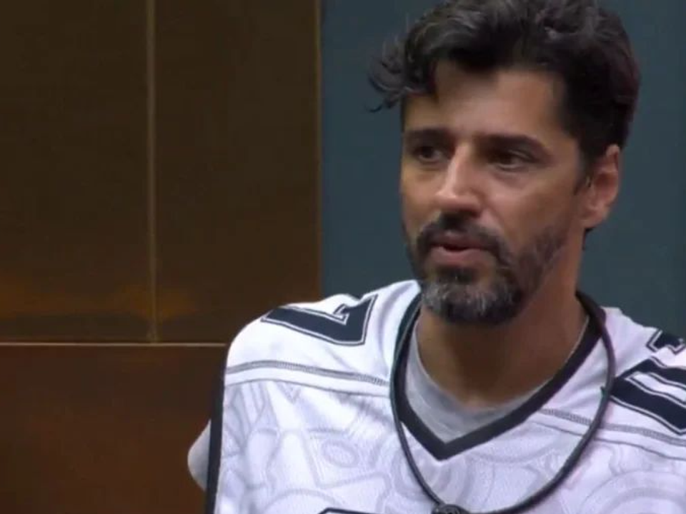 Internautas ameaçam denunciar Alberto Cowboy ao ICE após briga com Ana Paula no BBB 26