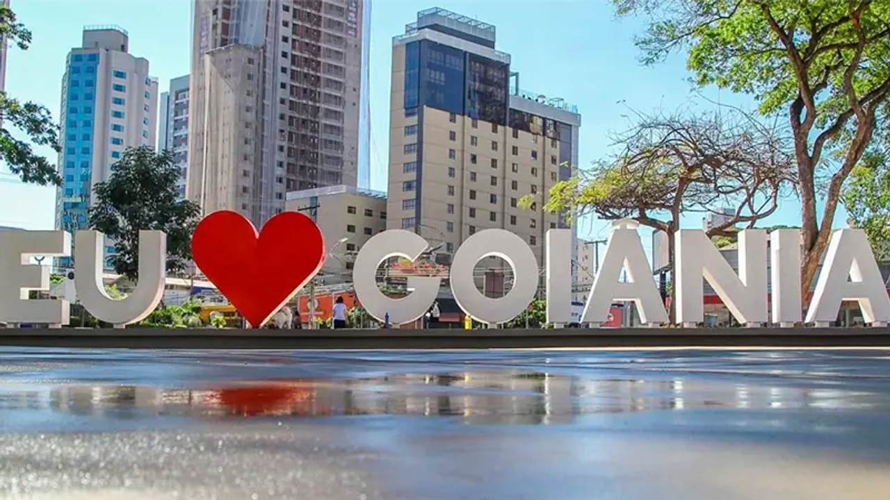 Prêmio Destaques do Ano Awards reforça impacto da comunidade brasileira nos EUA e anuncia expansão da rádio em Goiânia