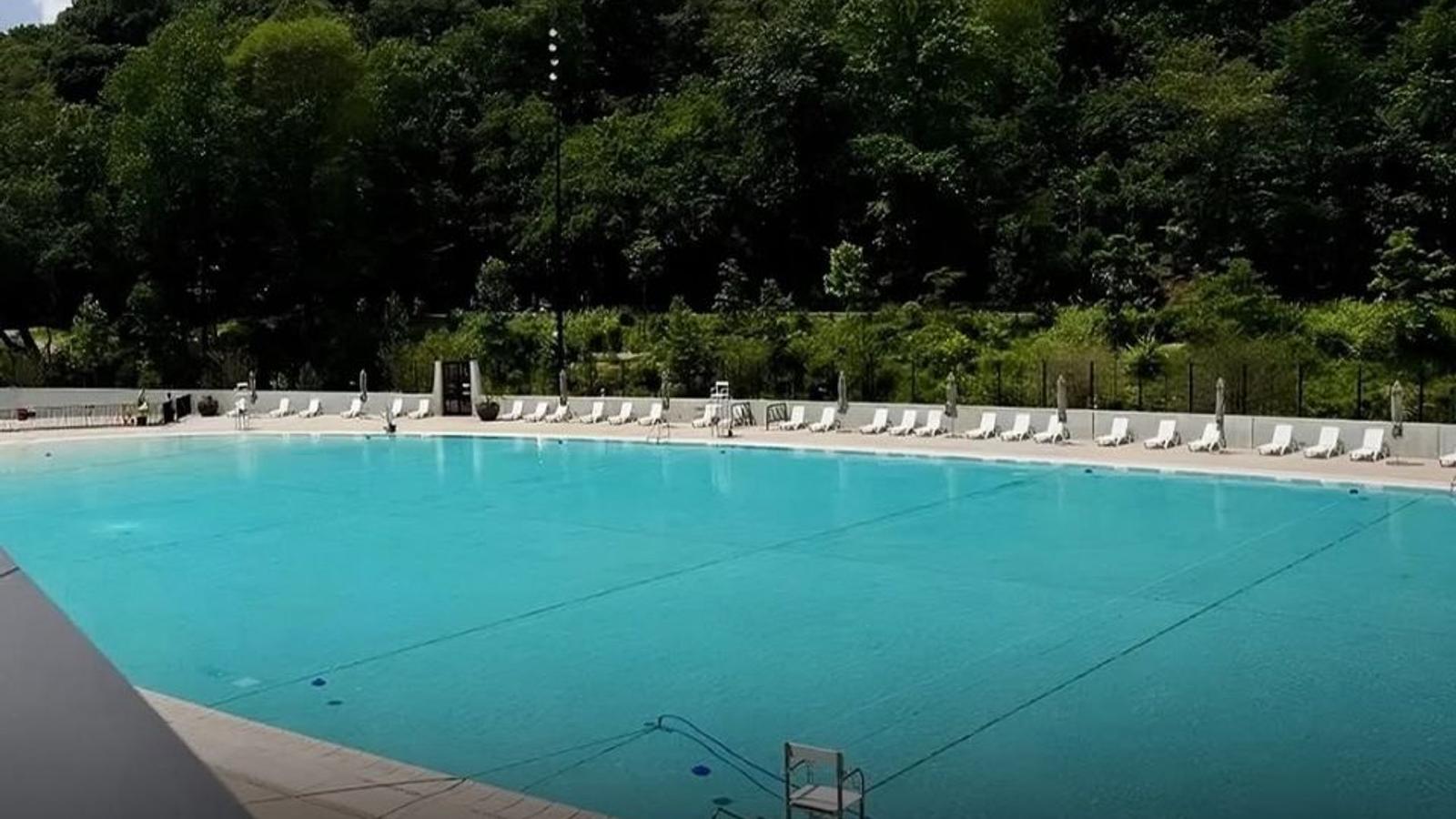 Piscina pública gigante é inaugurada no Central Park