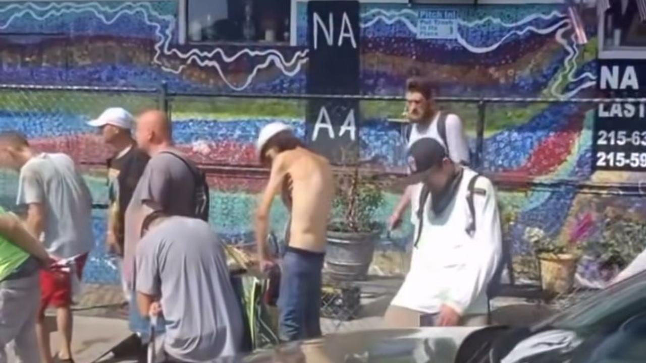 Crise transforma ruas da Filadélfia em ‘cenário de zumbis’