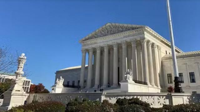Suprema Corte dos EUA é pressionada a reverter legalização do casamento gay