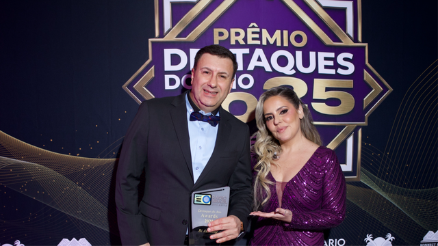Régis, da BI Auditing, é homenageado no Melhores do Ano 2025 da Radio Brazil Atlanta
