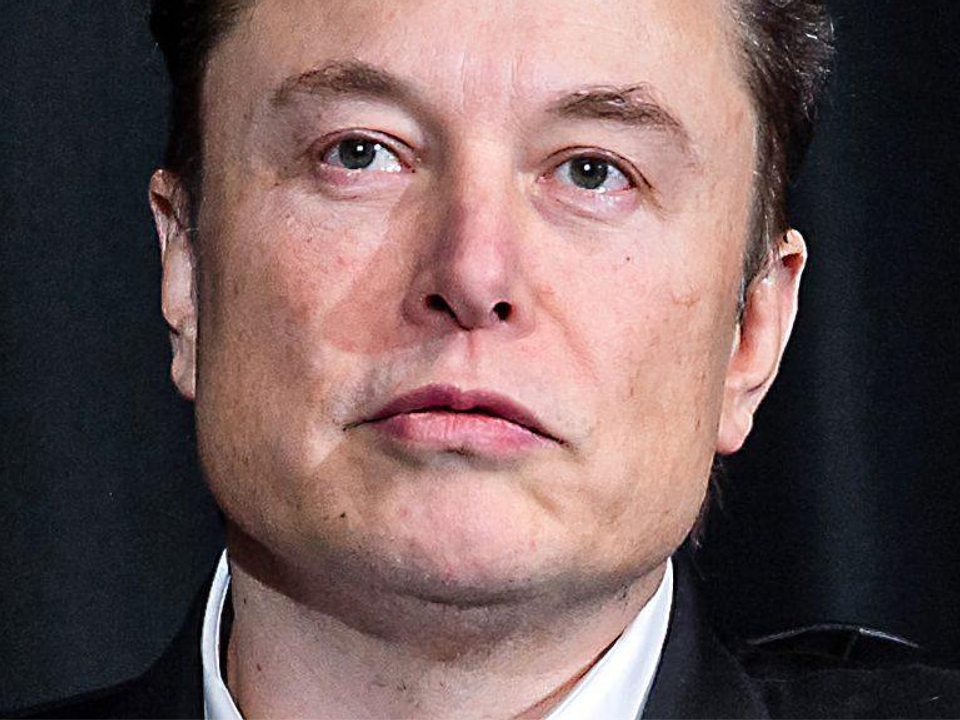 Júri dos EUA rejeita acusações de Elon Musk contra OpenAI em disputa bilionária sobre inteligência artificial