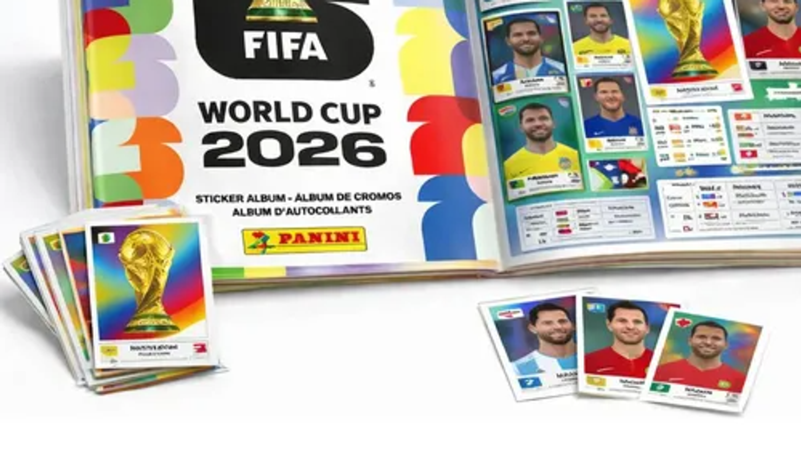 Polícia apreende 200 mil figurinhas falsas da Copa do Mundo de 2026 no Rio de Janeiro
