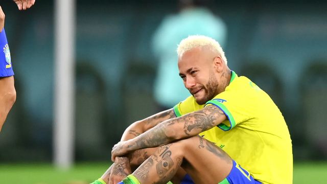 Neymar sofre lesão muscular e está fora dos próximos amistosos da Seleção Brasileira