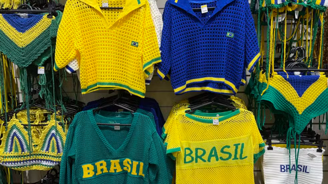 Crochê lidera tendência da moda para a Copa do Mundo e ganha espaço no comércio popular