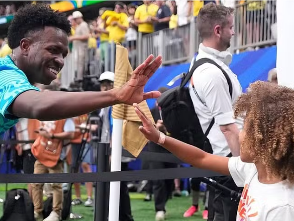 Jimmy Butler emociona brasileiros com declaração carinhosa sobre filha e “família do Brasil”