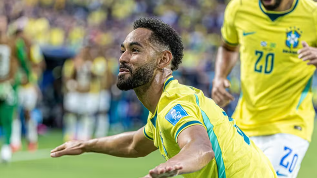 Brasil goleia Escócia, avança às oitavas e confirma força na Copa do Mundo