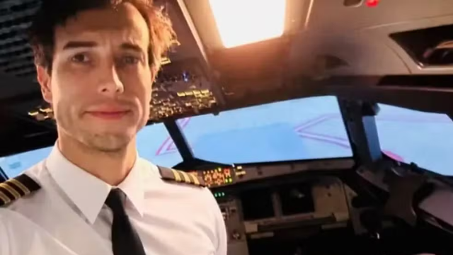Instrutor de voo abre porta de avião em pleno voo e morre; aluna consegue pousar aeronave na Argentina