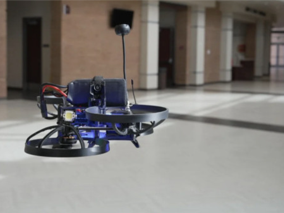 Escolas dos EUA passam a usar drones com spray de pimenta para responder a ataques armados