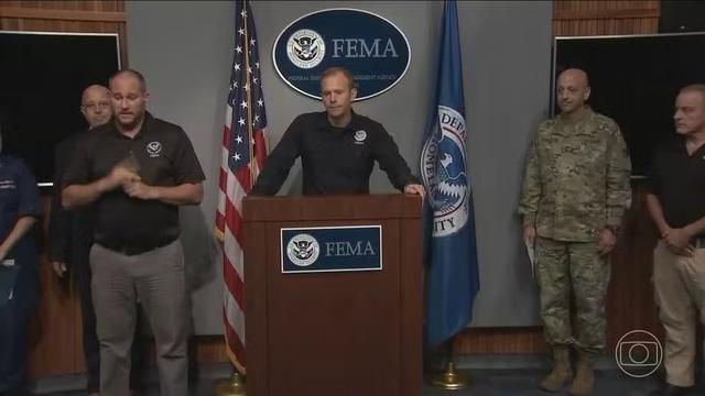 Trump afasta servidores da FEMA após carta de críticas