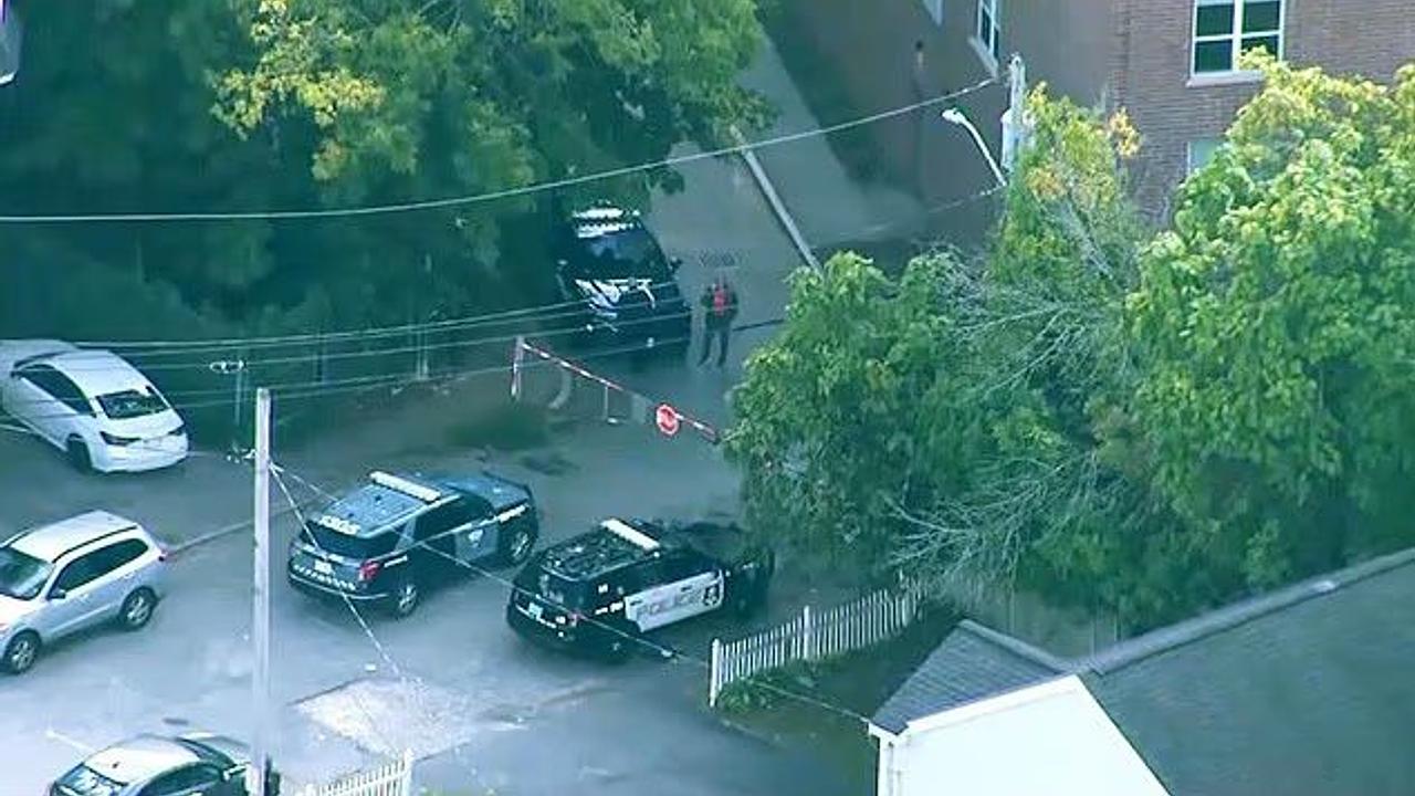 Campus da UMass Lowell entra em lockdown após homem armado ser visto