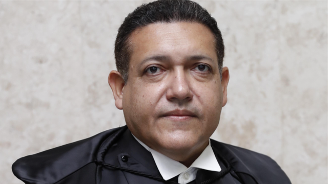 Mensagens sobre festa de Vorcaro citam “Kassio” e cobrança de R$ 10 mil