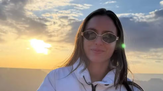 Atriz brasileira detida pelo ICE recebe autorização para deixar os Estados Unidos voluntariamente