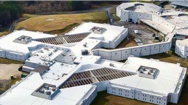 Preso morre sob custódia em Cobb County