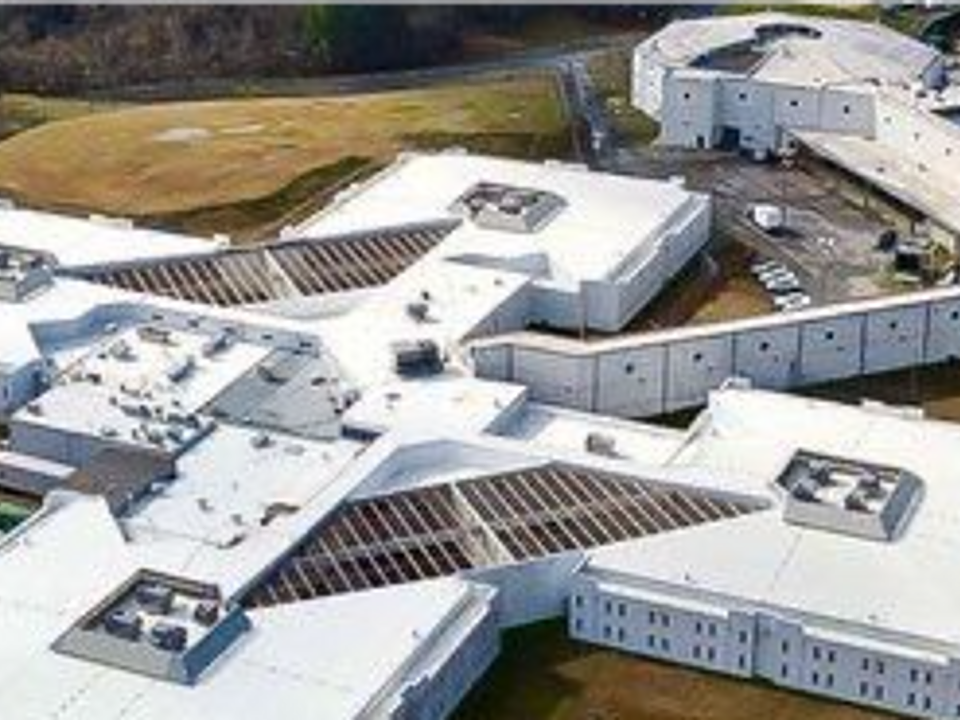 Preso morre sob custódia em Cobb County