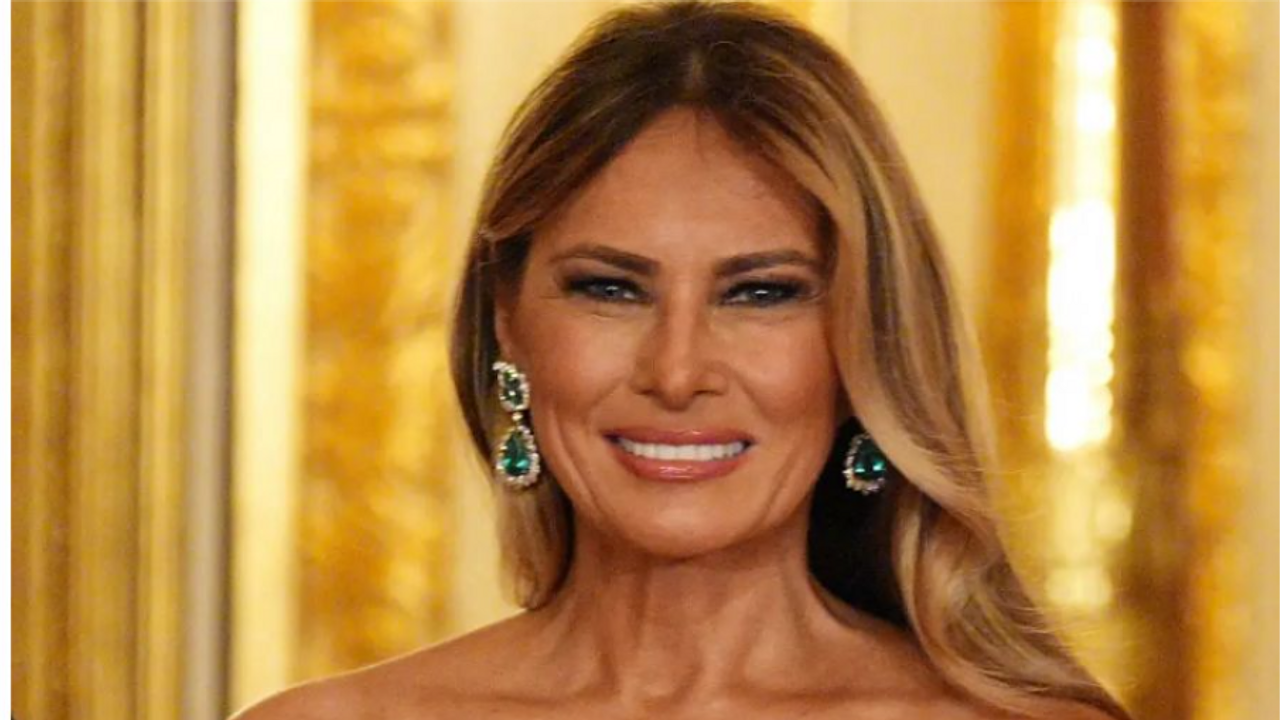 Melania Trump brilha em banquete real no Reino Unido