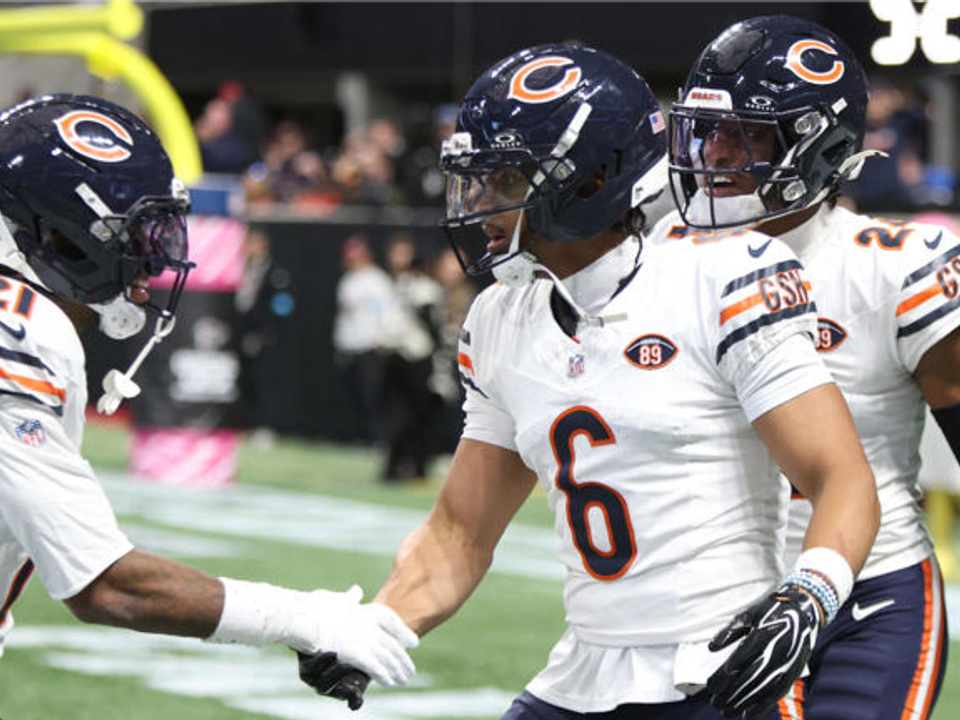 Falcons reagem tarde e perdem para os Bears em Atlanta