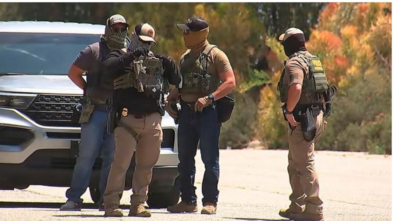 Impedidos pelo clube, agentes do ICE são barrados em jogo dos Dodgers
