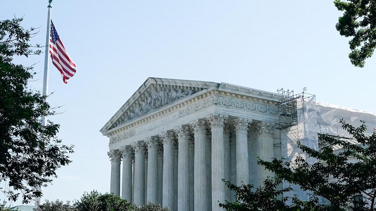 Fim da cidadania por nascimento? Suprema Corte autoriza Trump a avançar com ordem polêmica